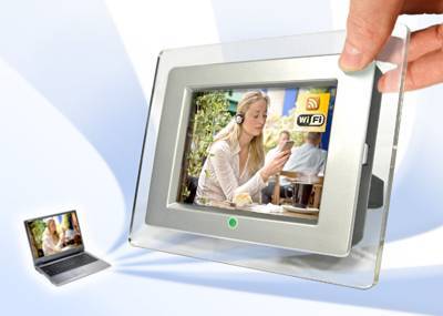 Wi-Fi相框具互聯(lián)網(wǎng)收音機功能